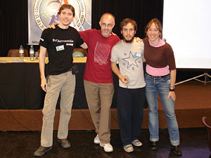 Enzo, Sebasti�n, Federico y P�a [207 kb] :: Sur Astron�mico