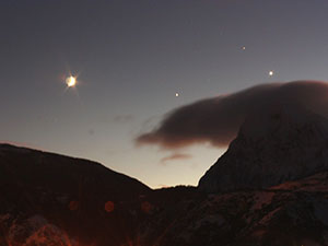 La Luna, Aldebaran, Venus y J�piter 14/07/2012